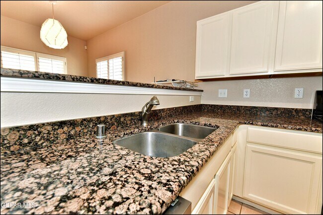 Building Photo - 5810 Redstone Mesa Ct