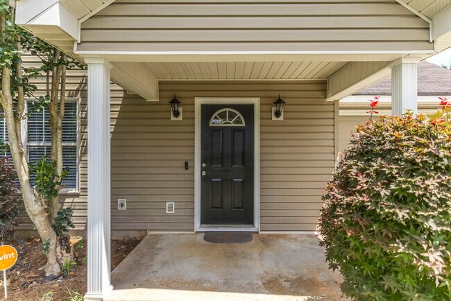 Building Photo - 103 Country Cove