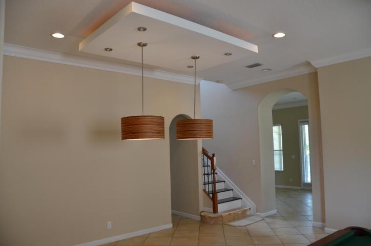 Building Photo - 37 Country Lake Cir