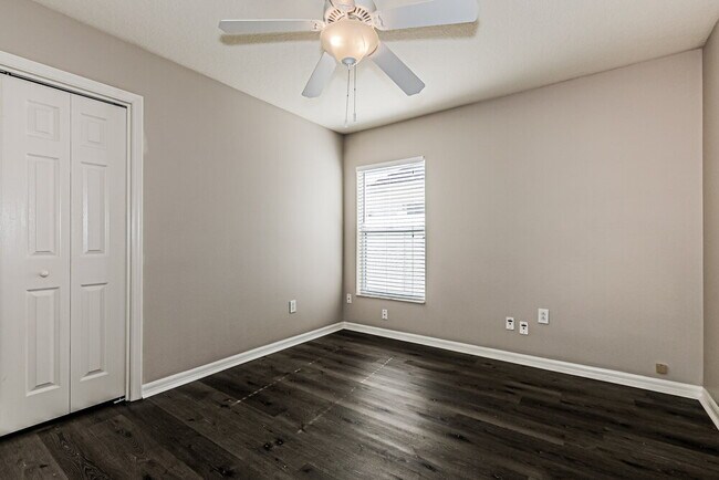 Building Photo - 30801 Tremont Dr