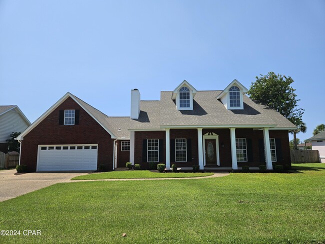 Primary Photo - 2103 Coral Dr