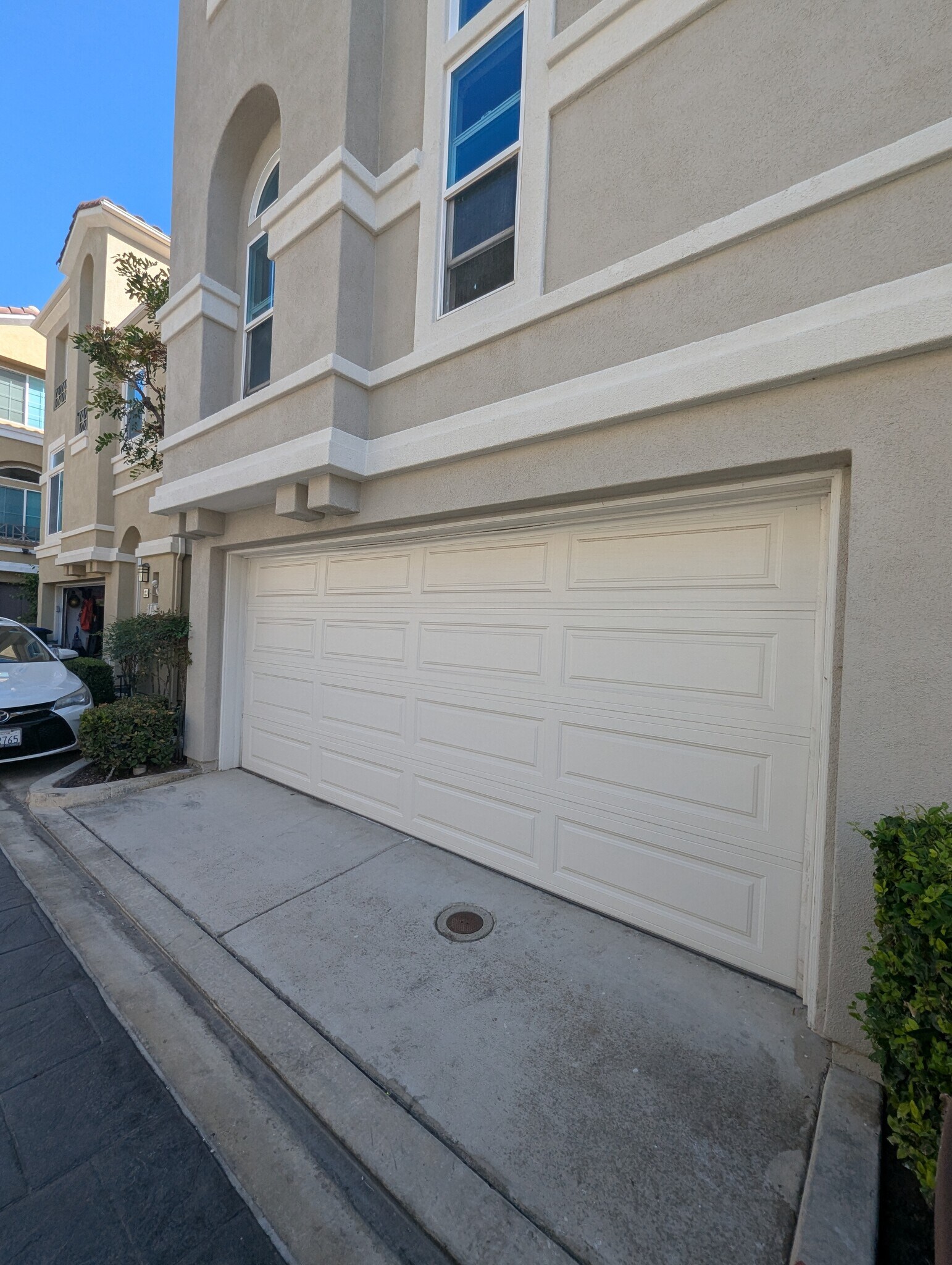 Building Photo - 211 Montana del Lago Dr