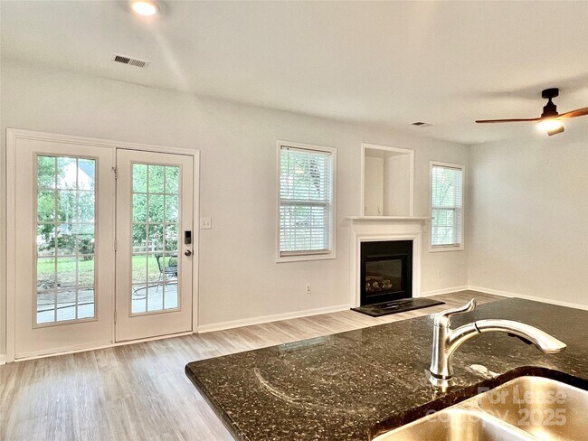 Building Photo - 5717 Lindley Crescent Dr