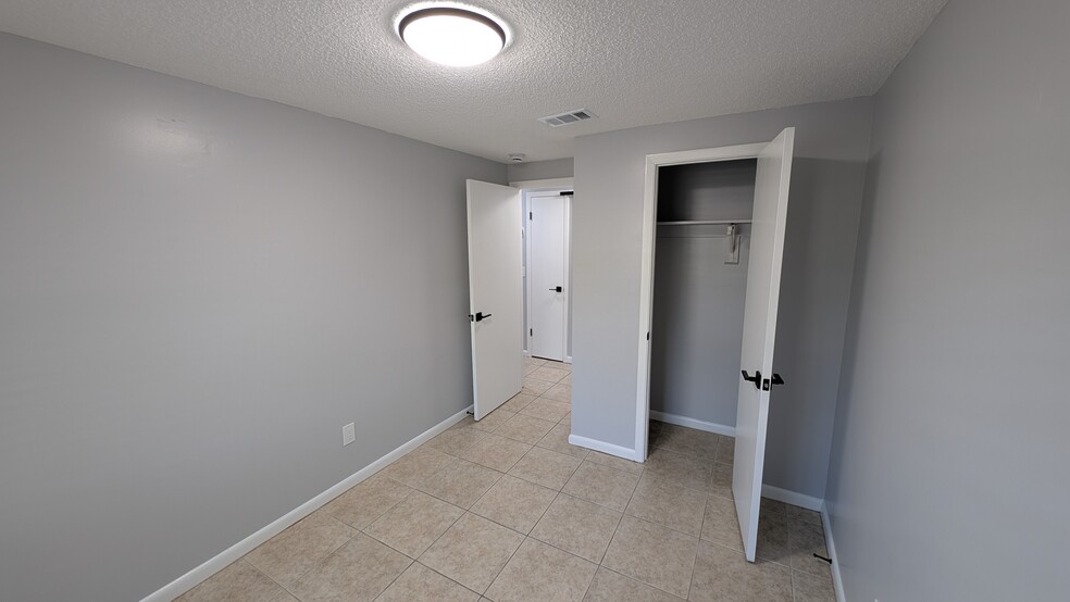 Closet in 3rd bedroom - 7650 Club Duclay Dr