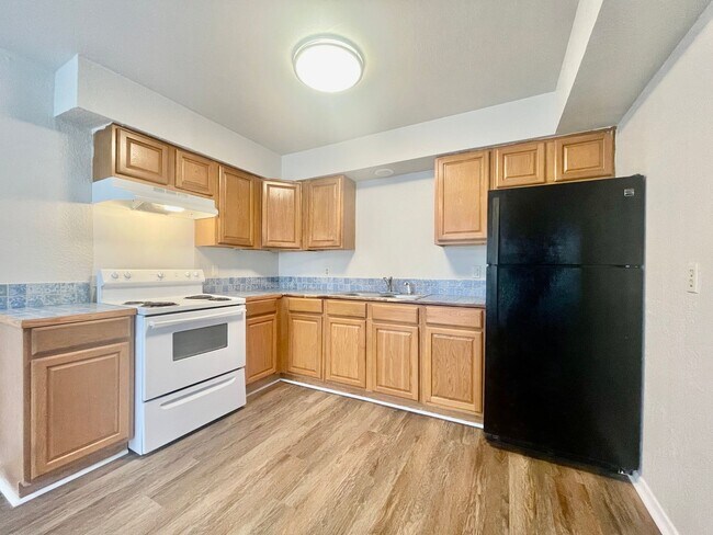 Building Photo - 101/103 Lockhart St.