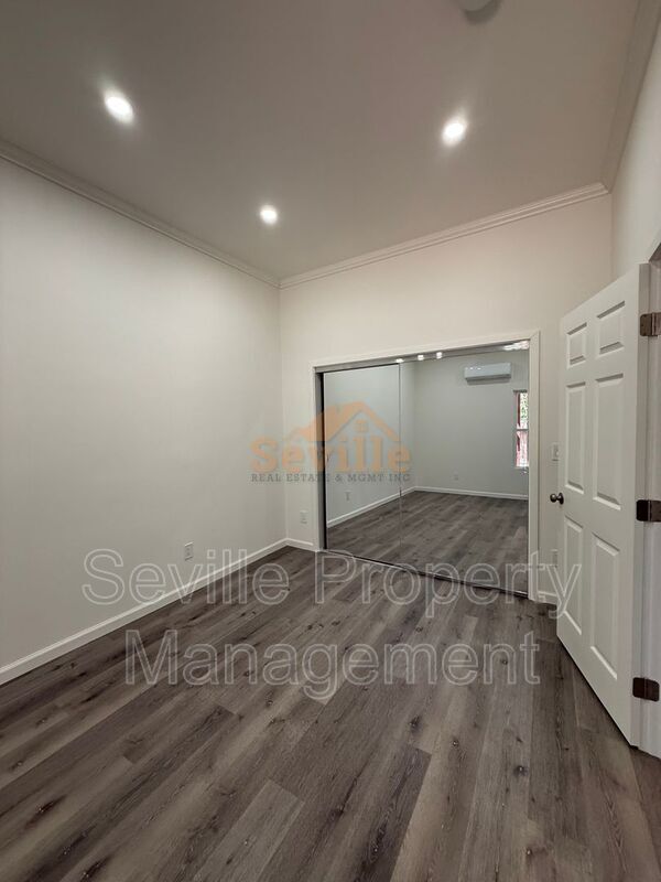 Building Photo - 354 Peralta St
