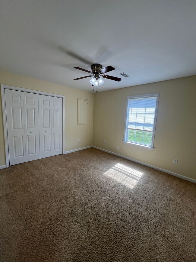 Building Photo - 3943 Greenpond Rd