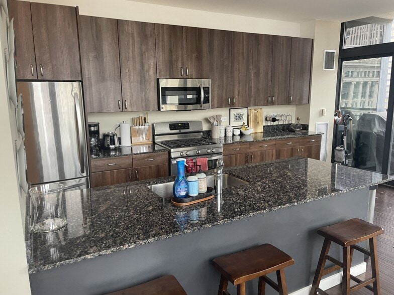 Kitchen - 235 W Van Buren St