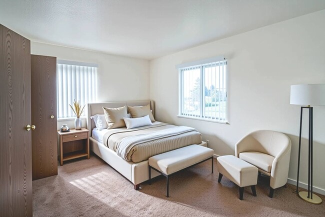 Building Photo - Oates Estates Apartments