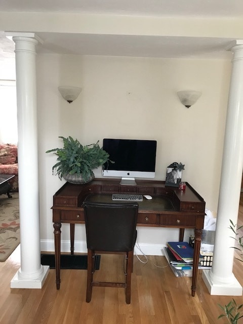 Building Photo - 13 Wards Ln