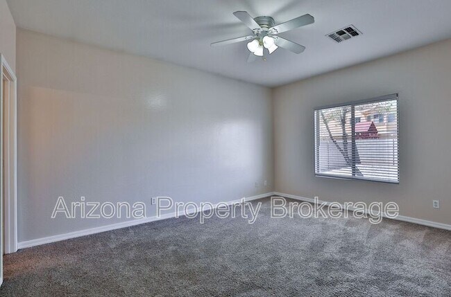 Building Photo - 9134 W Virginia Ave
