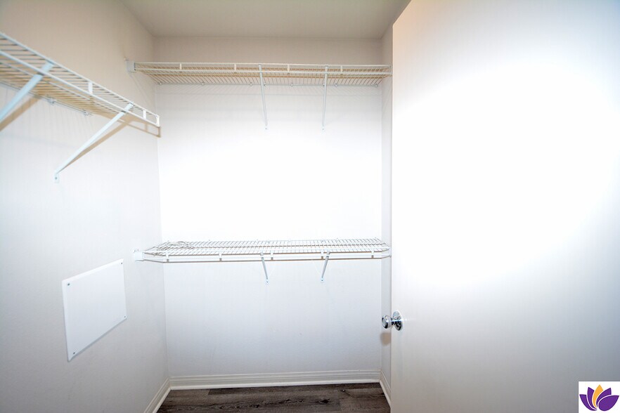 Building Photo - 14107 W Birch Ln