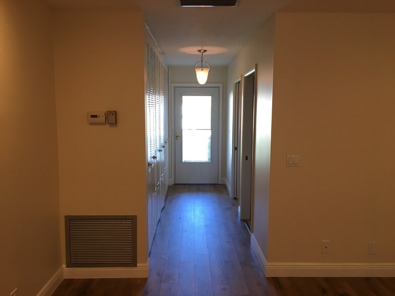 Building Photo - 5780 Fernley Dr W