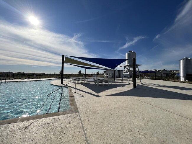 Building Photo - 7314 Silos Rdg