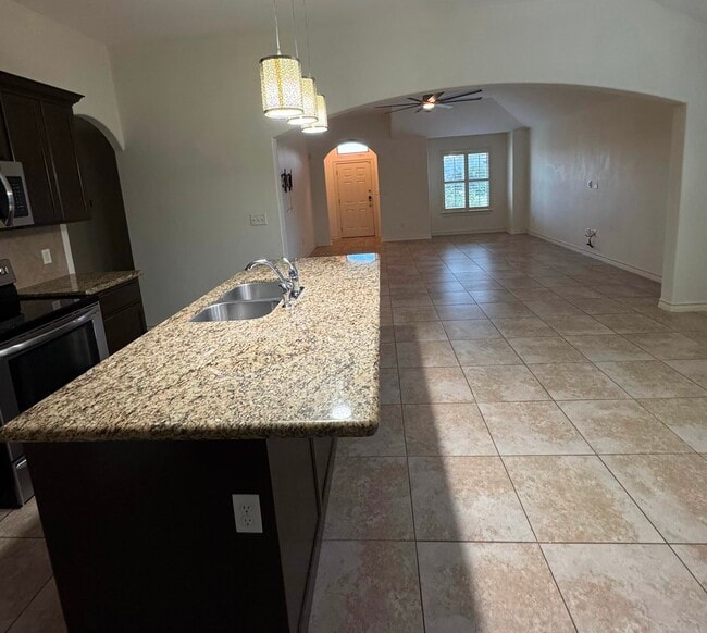 Building Photo - 212 Sandhill Oak Dr