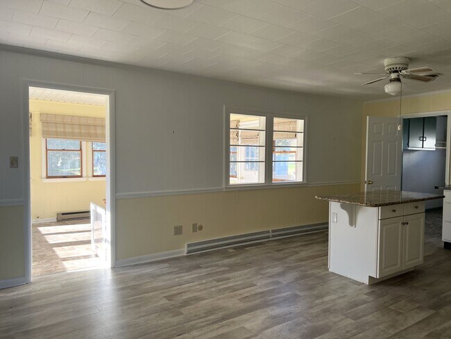 Building Photo - UNFURNISHED LEWES SINGLE FAMILY HOME - 6 M...