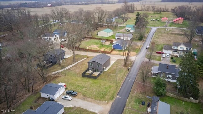 Building Photo - 13134 Pine Rd NE