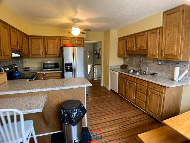 Building Photo - Spacious Niles Single Family