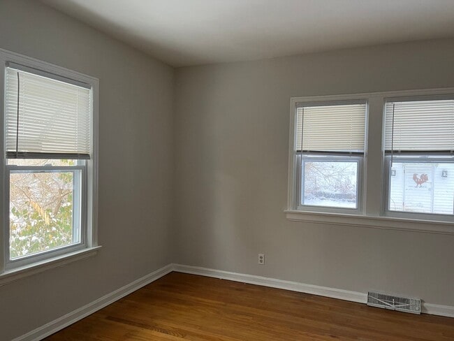 Building Photo - BRIDGETOWN - Charming 3+ bed 1.5 bath home