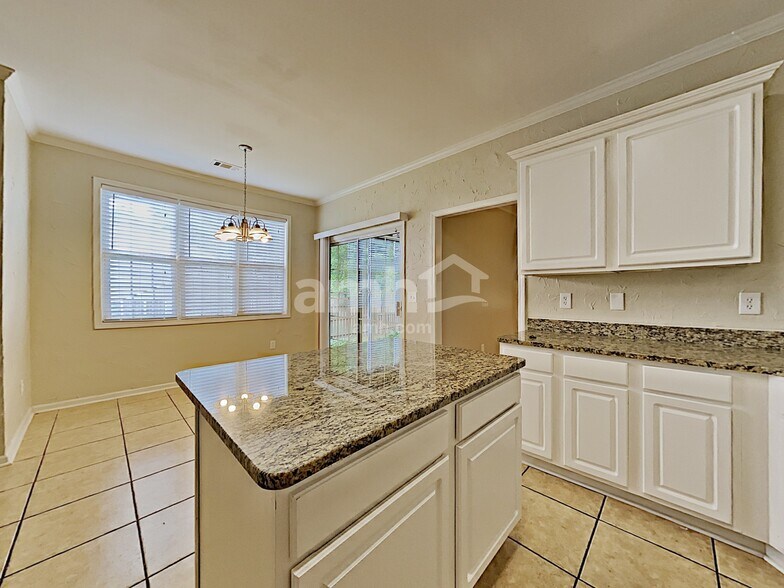 Building Photo - 960 Fountain Glen Dr