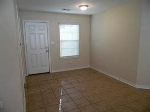 Building Photo - 204 W Worsham St