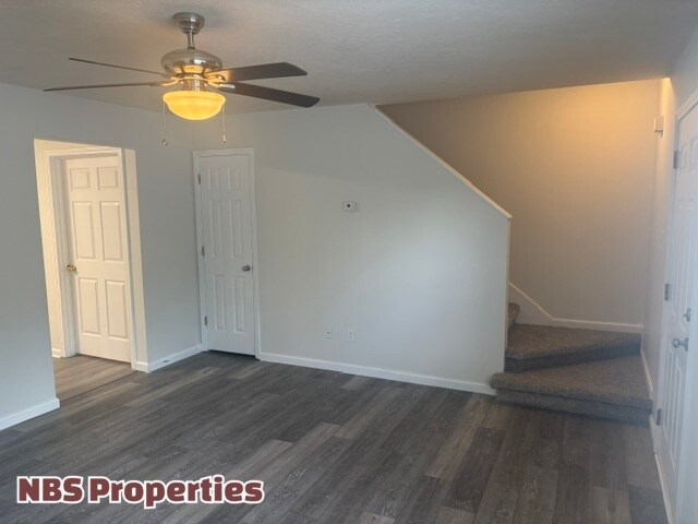 Building Photo - 2920 Colt Dr NE
