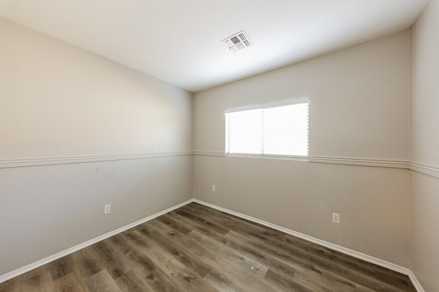 Building Photo - 3108 W Lucia Dr