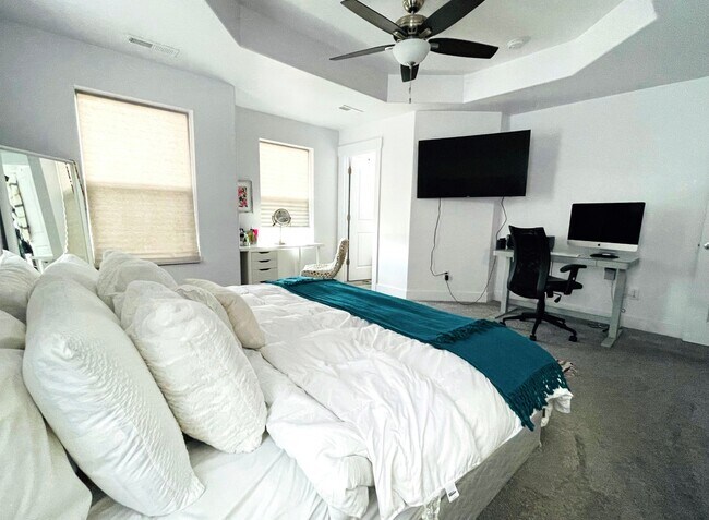 Building Photo - 1766 W Dalmeny Way