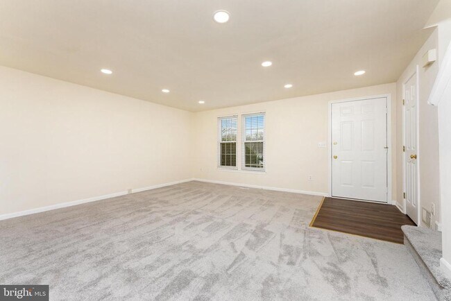 Building Photo - 3421 Belleplain Ct