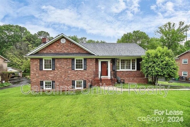 Primary Photo - 6908 Lancer Dr