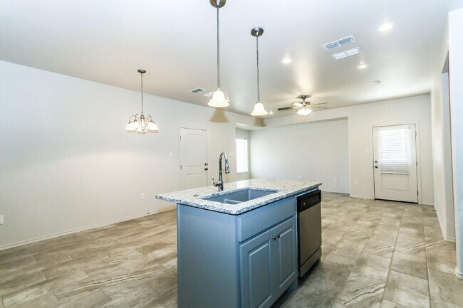 Building Photo - 6903 67th St