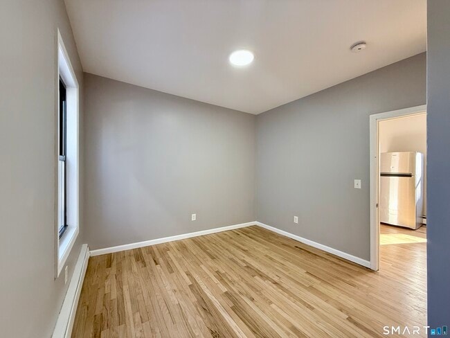 Building Photo - 175 Denver Ave