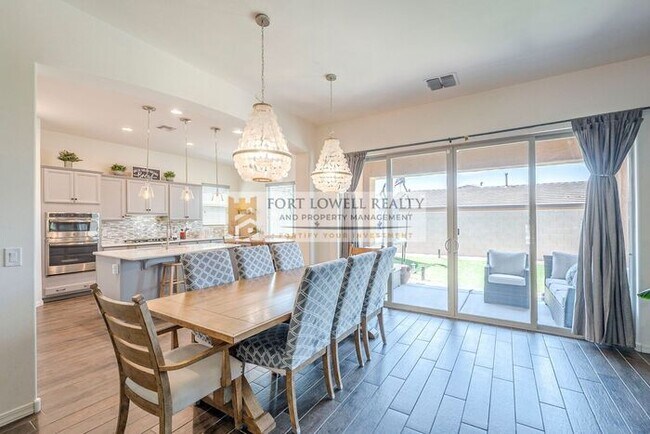 Building Photo - COMING SOON! Modern 4 Bedroom Home in Gate...