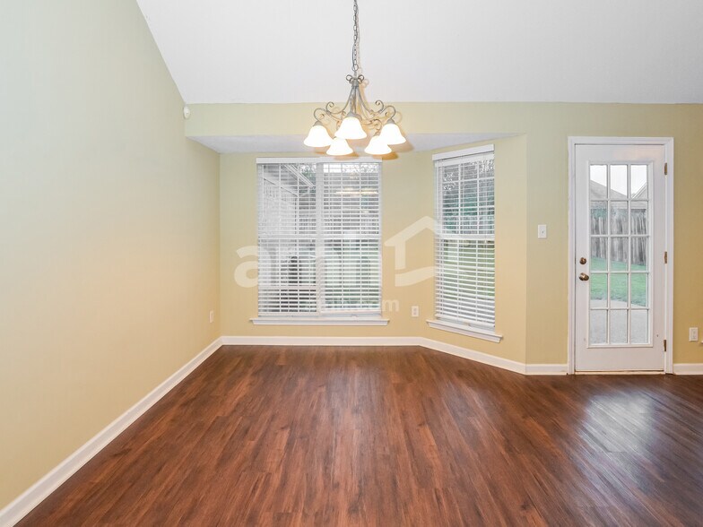 Building Photo - 11635 Dempsey Dr