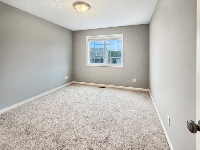 Building Photo - 5526 Wisconsin Ave N