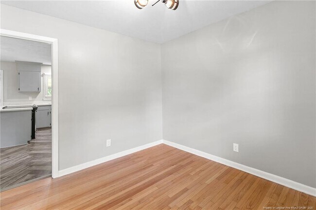 Building Photo - 221 Palomar St