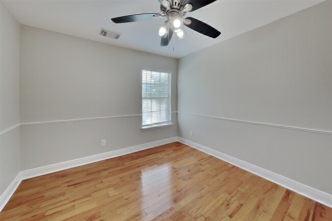 Building Photo - 29402 Legends Hill Dr