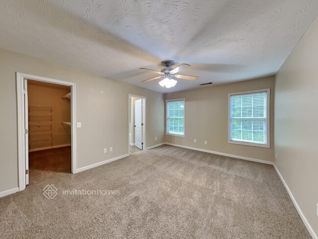 Building Photo - 125 Dianne Trail