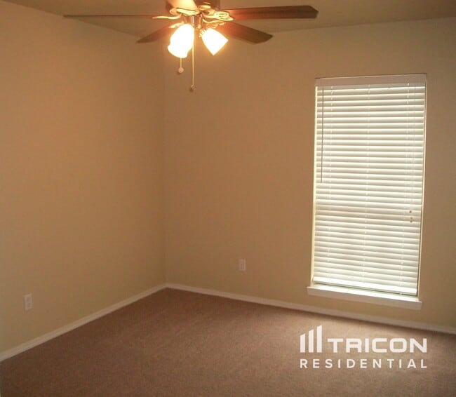 Building Photo - 3316 Forest Creek Dr