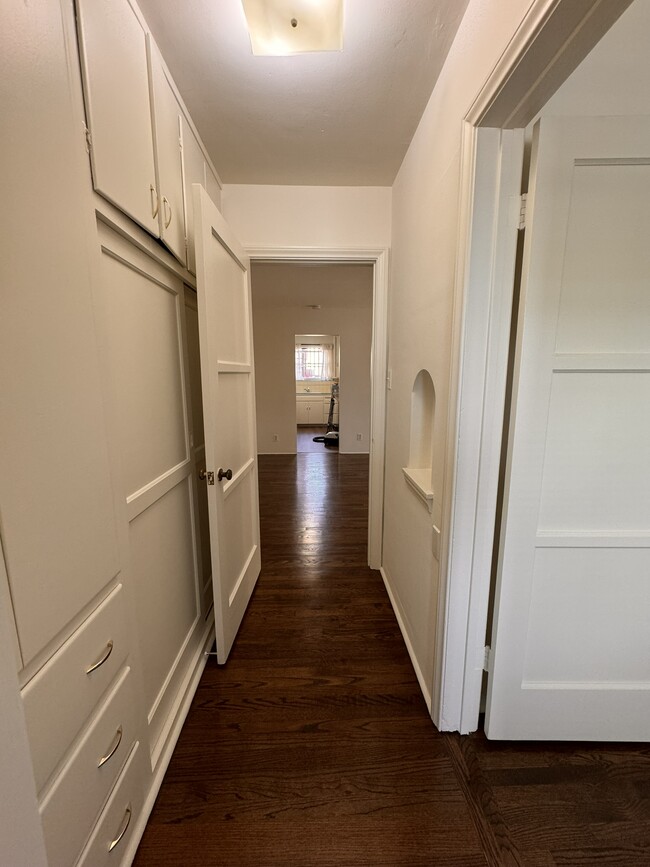 Hallway, Closets - 4045 E 8th St