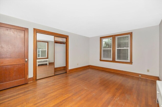 Building Photo - 531 Lee Pl