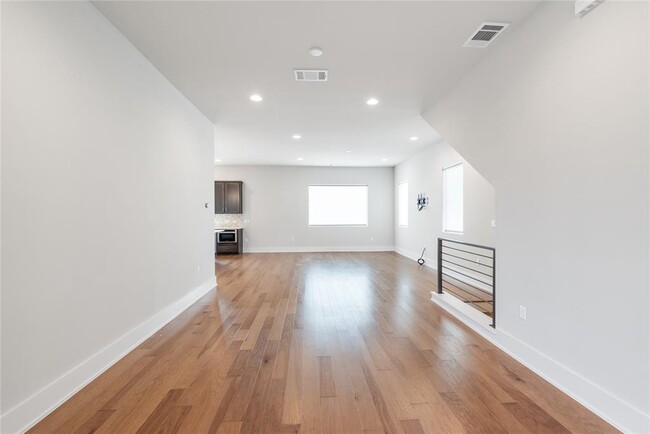 Building Photo - 7913 Floracita Ln