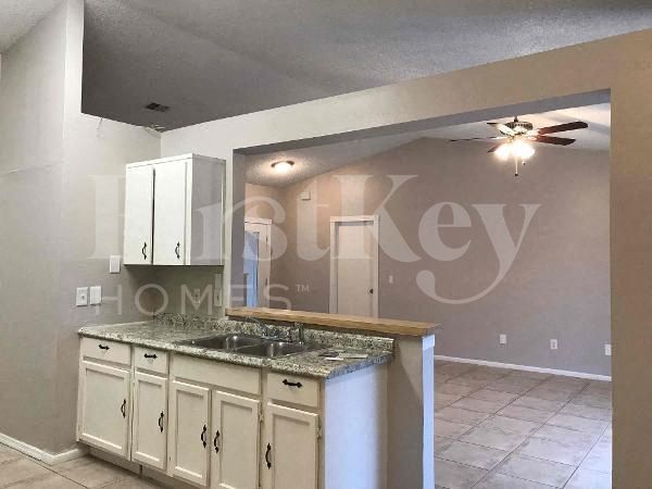 Building Photo - 7840 Anbury Ct