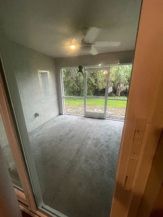 Building Photo - Duplex for rent