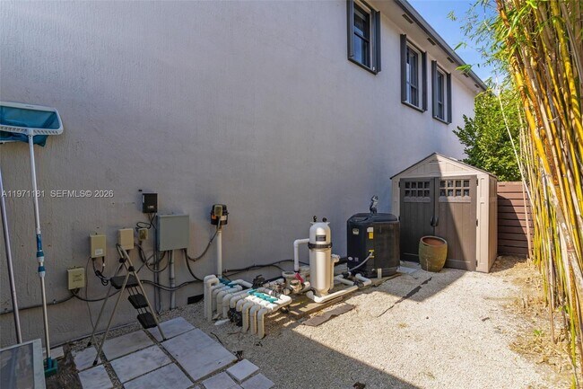 Building Photo - 16184 SW 136 Way