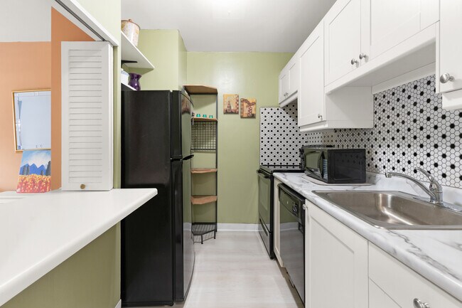 Building Photo - 535 N Michigan Ave