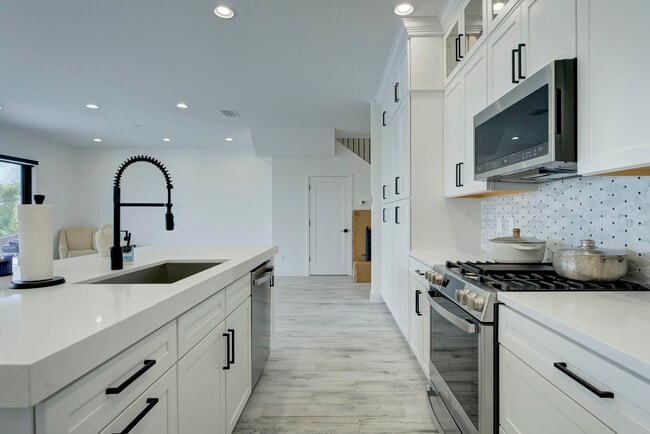 Building Photo - 16234 Sea Turtle Pl