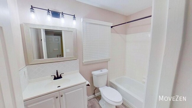 Building Photo - 4601 Kresson Pl