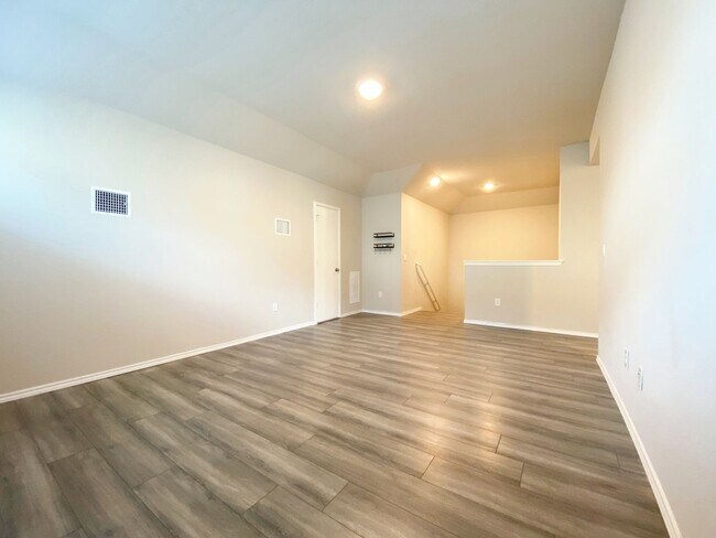 Building Photo - 15016 Upland Willow Rd