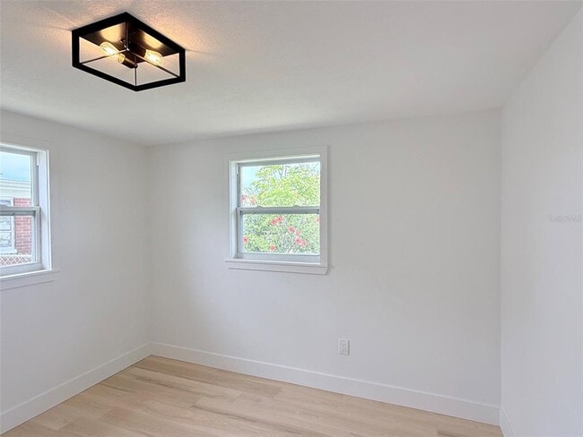 Building Photo - 13617 Frances Ave